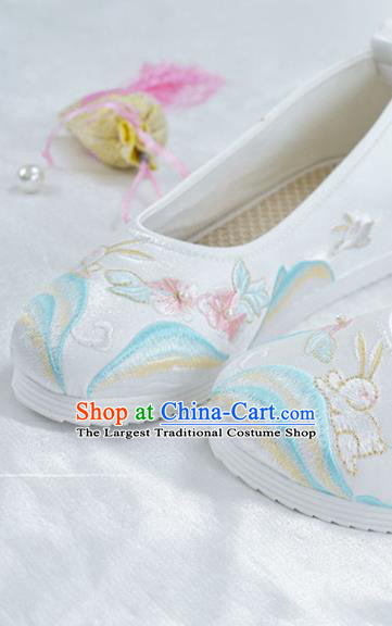 China National Spring Festival Shoes Traditional Embroidered Rabbit Shoes Women White Cloth Shoes