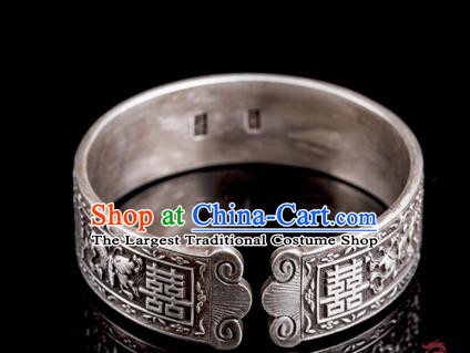 China National Wedding Silver Bracelet Jewelry Traditional Handmade Carving Butterfly Bangle Accessories