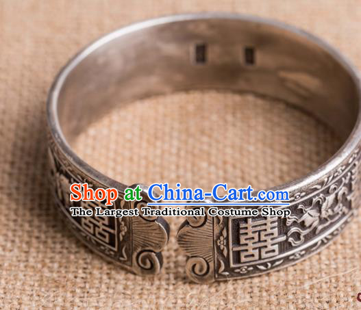 China National Wedding Silver Bracelet Jewelry Traditional Handmade Carving Butterfly Bangle Accessories