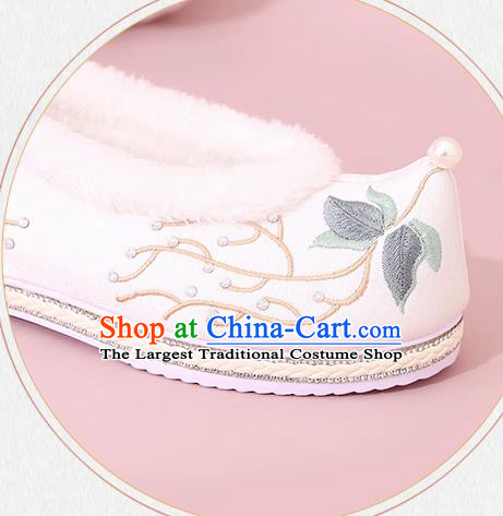 China Traditional Hanfu Shoes Embroidered Shoes White Cloth Shoes National Winter Shoes
