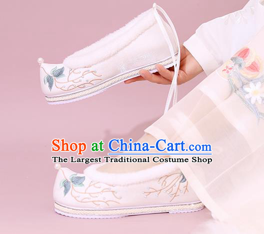 China Traditional Hanfu Shoes Embroidered Shoes White Cloth Shoes National Winter Shoes
