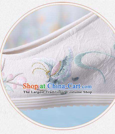 China Embroidered Plum Butterfly Shoes Traditional White Cloth Shoes National Wedge Heel ShoesChina Embroidered Plum Butterfly Shoes Traditional White Cloth Shoes National Wedge Heel Shoes