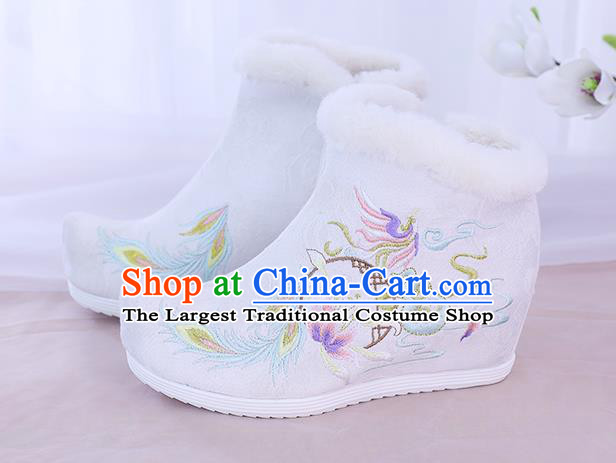 China Embroidered White Boots National Winter Shoes Traditional Handmade Shoes