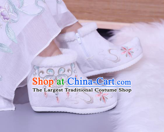 China National Winter Ankle Boots Traditional New Year Shoes Embroidered White Boots