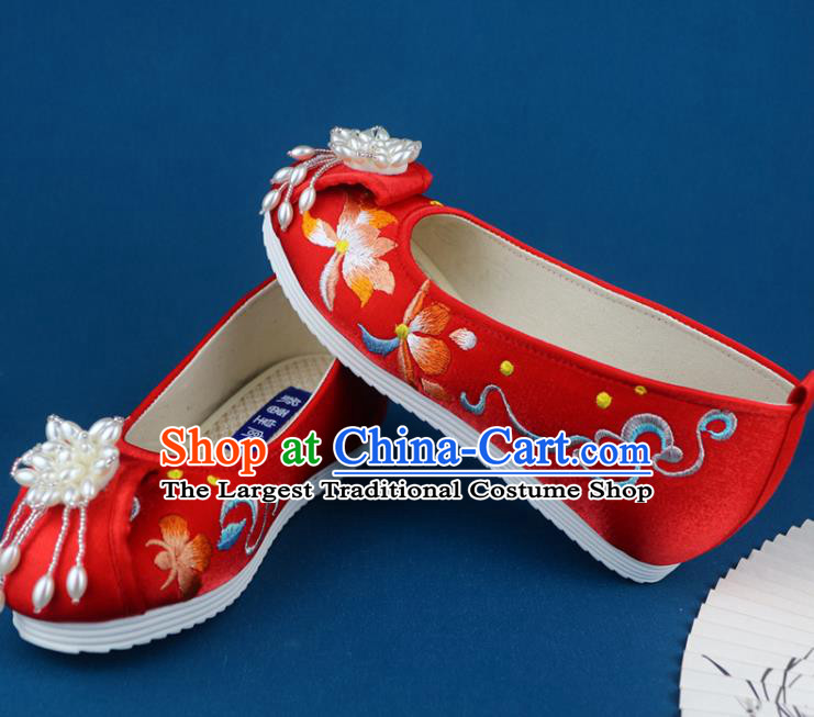 China Embroidered Shoes Traditional Wedding Red Cloth Shoes Pearls Tassel Shoes