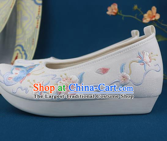 China Handmade White Cloth Shoes National Embroidered Butterfly Shoes Traditional Ming Dynasty Shoes