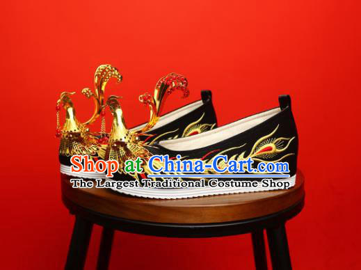 China Traditional Wedding Embroidered Shoes Handmade Bride Black Satin Shoes Golden Phoenix Shoes