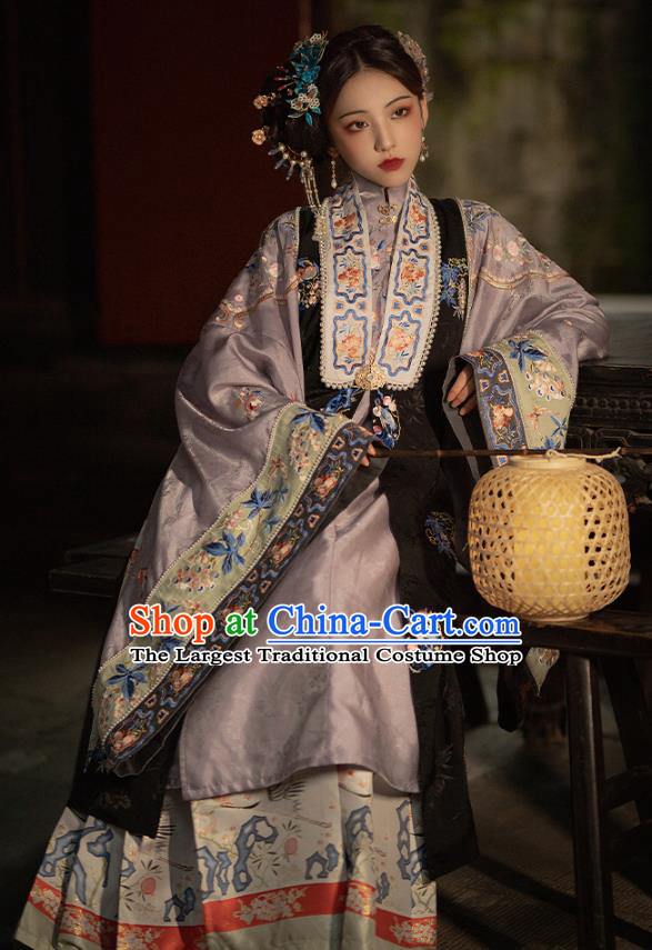 China Traditional Ming Dynasty Nobility Mistress Historical Clothing Ancient Court Beauty Embroidered Hanfu Costumes