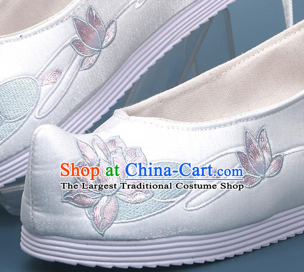 China Traditional Shoes Handmade National White Satin Shoes Embroidered Lotus Shoes Hanfu Bow Shoes