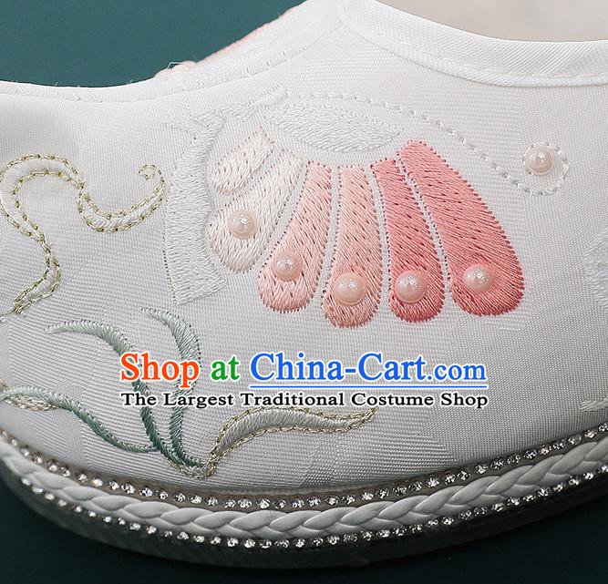China Embroidered Butterfly Shoes Hanfu Bow Shoes Handmade National White Cloth Shoes Traditional Ming Dynasty Shoes