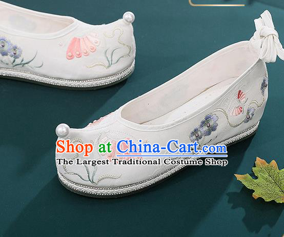 China Embroidered Butterfly Shoes Hanfu Bow Shoes Handmade National White Cloth Shoes Traditional Ming Dynasty Shoes