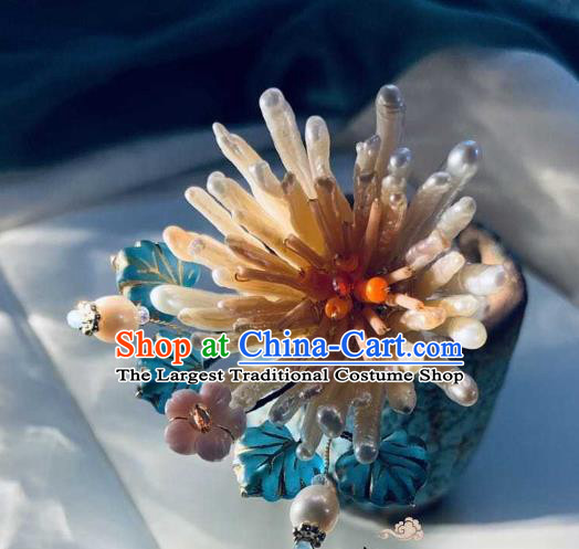 Chinese Handmade Pearls Hair Stick Traditional Song Dynasty Empress Shell Chrysanthemum Hairpin