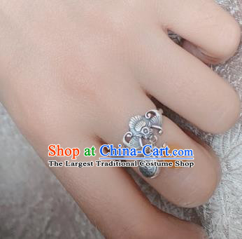 Chinese Handmade Ethnic Ceregat Ring National Silver Carving Bat Circlet Jewelry