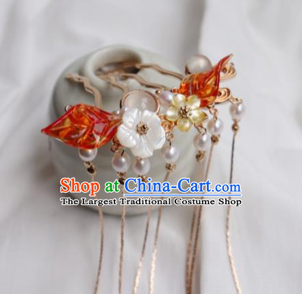China Ancient Princess Shell Pearls Hairpin Traditional Ming Dynasty Golden Tassel Hair Comb