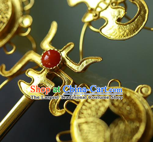 China Ancient Imperial Concubine Golden Bat Hairpin Handmade Traditional Ming Dynasty Filigree Hair Stick Jewelry