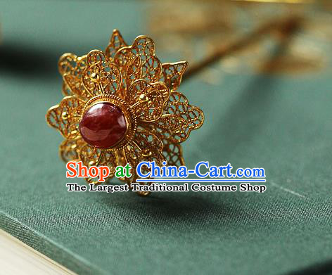 China Ancient Empress Ruby Hair Jewelry Traditional Song Dynasty Palace Filigree Hairpin