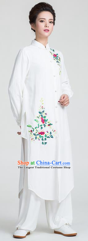 China Traditional Kung Fu Embroidered White Flax Dust Coat Tai Chi Training Clothing