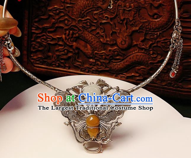 China Traditional Silver Butterfly Necklace Accessories Handmade Wedding Yellow Jadeite Gourd Necklet