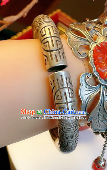 Handmade Chinese National Bracelet Accessories Traditional Culture Jewelry Silver Carving Bangle