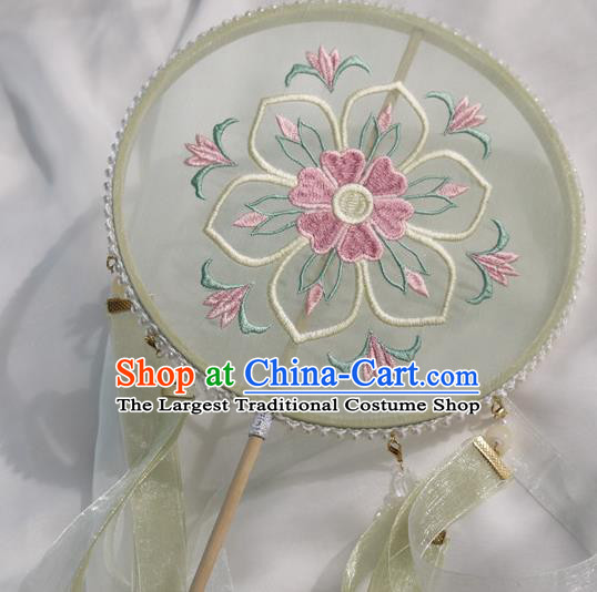 China Ancient Princess Embroidered Palace Fan Handmade Light Green Silk Circular Fan Traditional Tang Dynasty Hanfu Fan