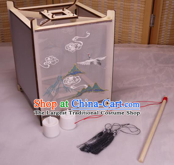China Traditional New Year Lantern Handmade Embroidered Crane Desk Lamp Classical Palace Lantern
