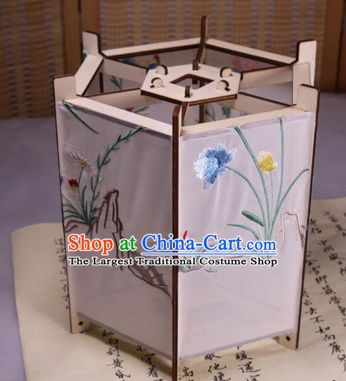 China Handmade Hanging Lamp Classical Embroidered Peony Palace Lantern Traditional Silk Hexagon Lanterns