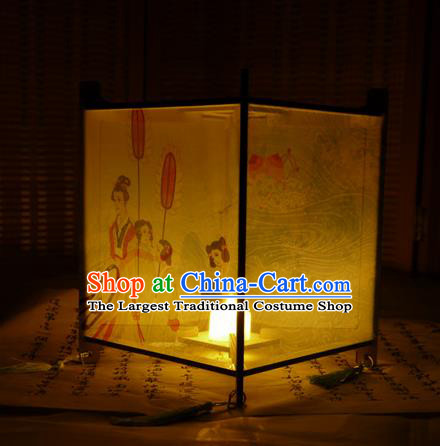 China Traditional Printing Beauty Silk Lanterns Handmade Portable Lamp Classical Palace Lantern