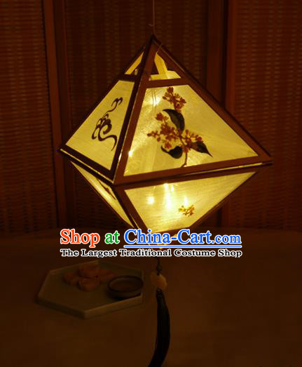 China Classical Rhombus Palace Lantern Traditional Spring Festival Lanterns Handmade Embroidered Osmanthus Portable Lamp