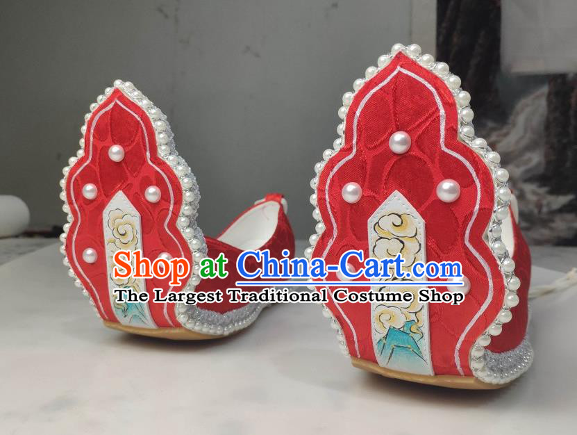 China Traditional Tang Dynasty Princess Shoes Classical Red Brocade Shoes Hanfu Pearls Shoes