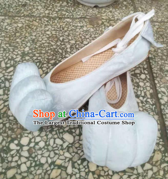 China Light Blue Satin Shoes Traditional Song Dynasty Women Shoes Handmade Ancient Princess Hanfu Shoes