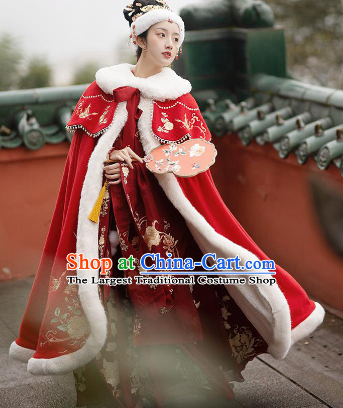 China Ancient Imperial Consort Red Cape Clothing Traditional Ming Dynasty Noble Mistress Costume