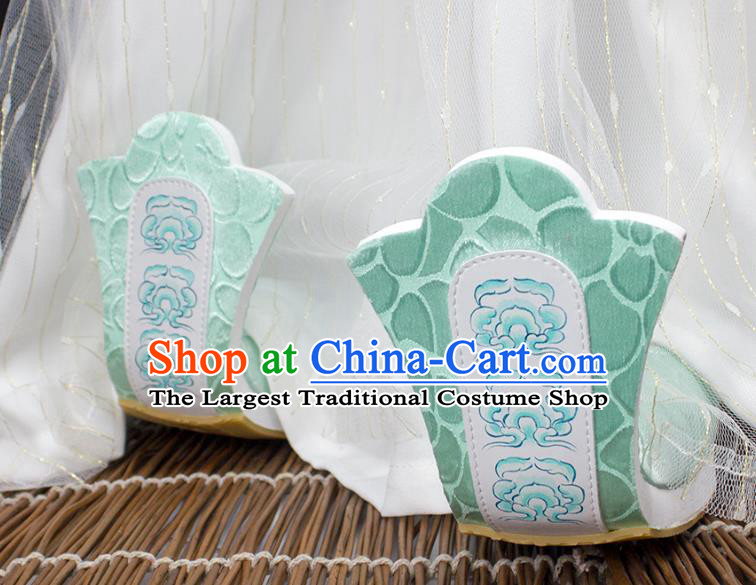 China Traditional Tang Dynasty Princess Shoes Hanfu Hand Painting Clouds Shoes Classical Light Green Brocade Shoes