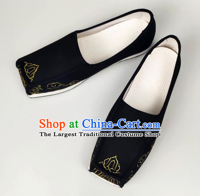 Chinese Handmade Ancient Scholar Black Cloth Shoes Traditional Ming Dynasty Embroidered Shoes