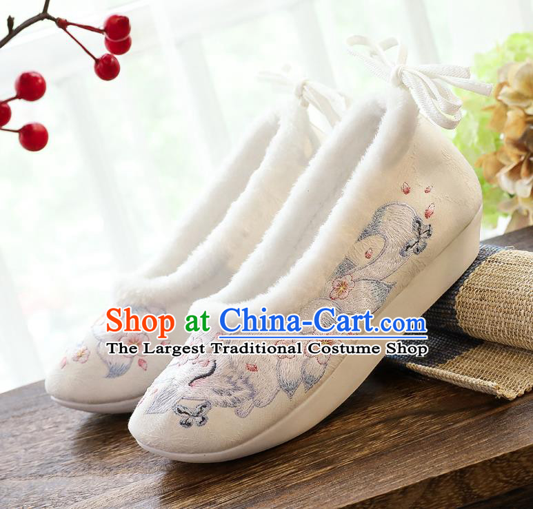 China Classical Embroidered Fox Shoes Traditional Hanfu Shoes Winter Women Brushed Shoes