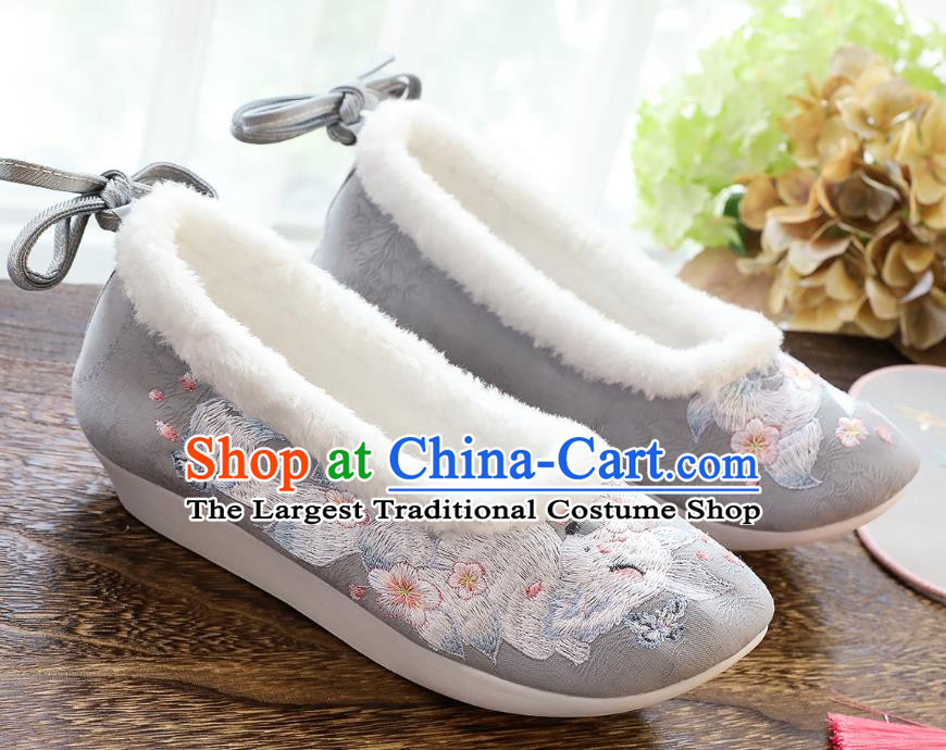 China Traditional Women Hanfu Shoes Winter Grey Cloth Shoes Classical Embroidered Fox Shoes