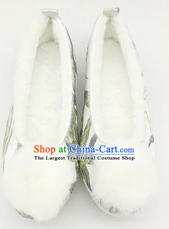 China Traditional Satin Shoes Song Dynasty Noble Lady Hanfu Shoes Classical Brocade Shoes