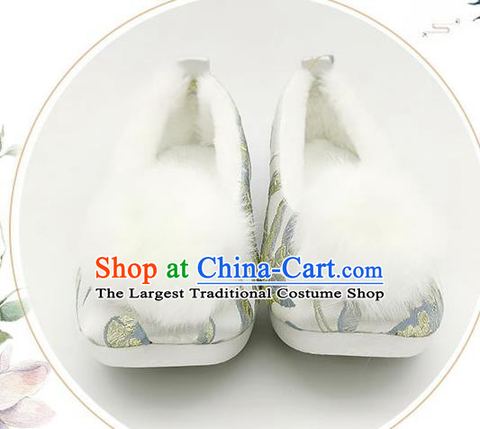 China Traditional Satin Shoes Song Dynasty Noble Lady Hanfu Shoes Classical Brocade Shoes