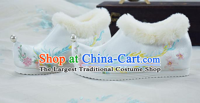 China White Cloth Shoes Traditional Winter Shoes Women Hanfu Shoes National Embroidered Phoenix Shoes