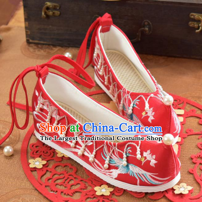 China Women Xiu He Embroidered Shoes National Shoes Traditional Wedding Red Cloth Shoes