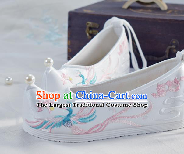 China National Women Embroidered Shoes Traditional Wedding Shoes White Cloth Shoes