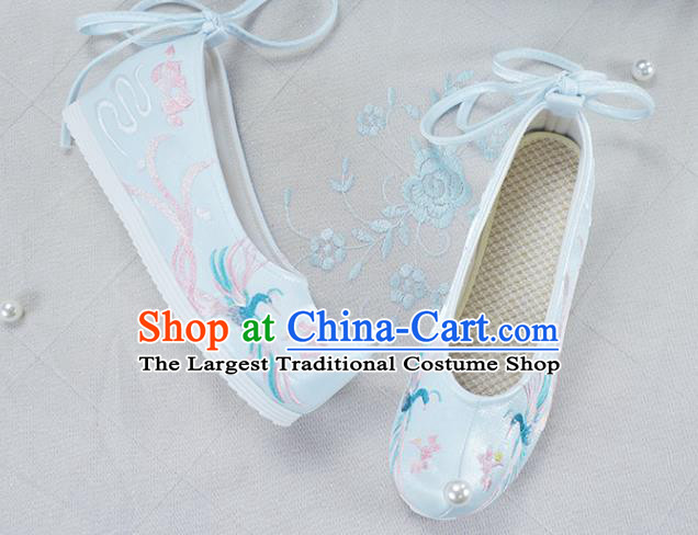 China Women Embroidered Shoes National Shoes Traditional Wedding Shoes Light Blue Cloth Shoes