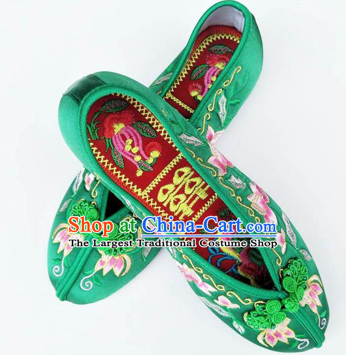 China Traditional Embroidered Shoes Wedding Green Satin Shoes Classical Xiuhe Shoes