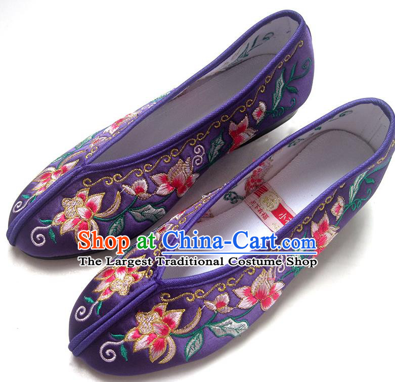 China Traditional Xiu He Purple Satin Shoes Embroidered Flowers Shoes National Wedding Shoes