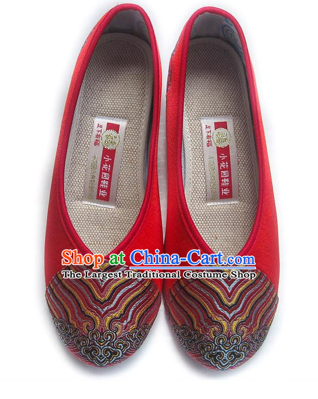 China Traditional Bride Shoes National Women Shoes Embroidered Red Satin Shoes