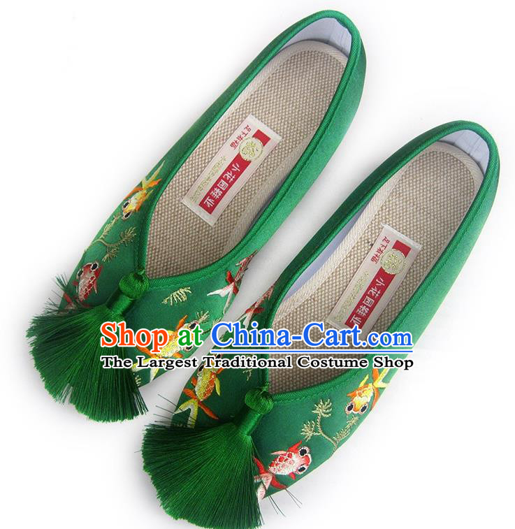 China Embroidered Goldfish Shoes National Shoes Traditional Green Satin Shoes
