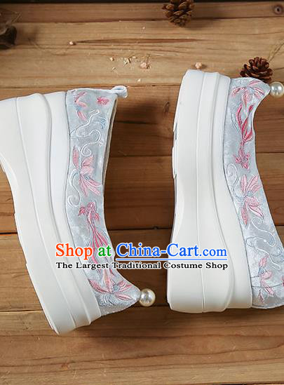 China Embroidered Lotus Fish Shoes White Velvet Shoes Traditional Hanfu Platform Shoes