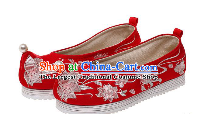 China Traditional Wedding Hanfu Shoes Embroidered Peach Blossom Shoes Red Cloth Shoes