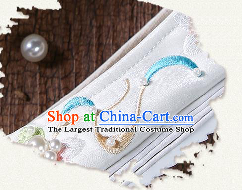 China Embroidered Peach Blossom White Cloth Shoes Ancient Ming Dynasty Princess Shoes Traditional Hanfu Pearls Shoes