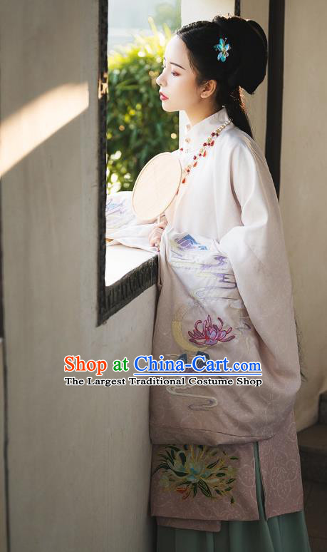 China Ancient Court Beauty Embroidered Costumes Traditional Ming Dynasty Royal Princess Clothing for Women