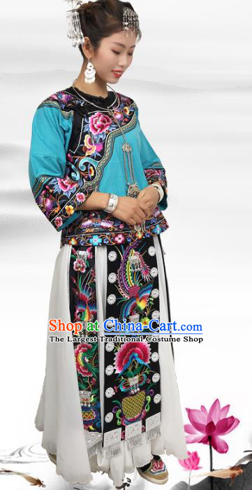 Chinese Miao Ethnic Woman Costume Hmong Nationality Folk Dance Dress Minority Stage Show Clothing and Headpieces